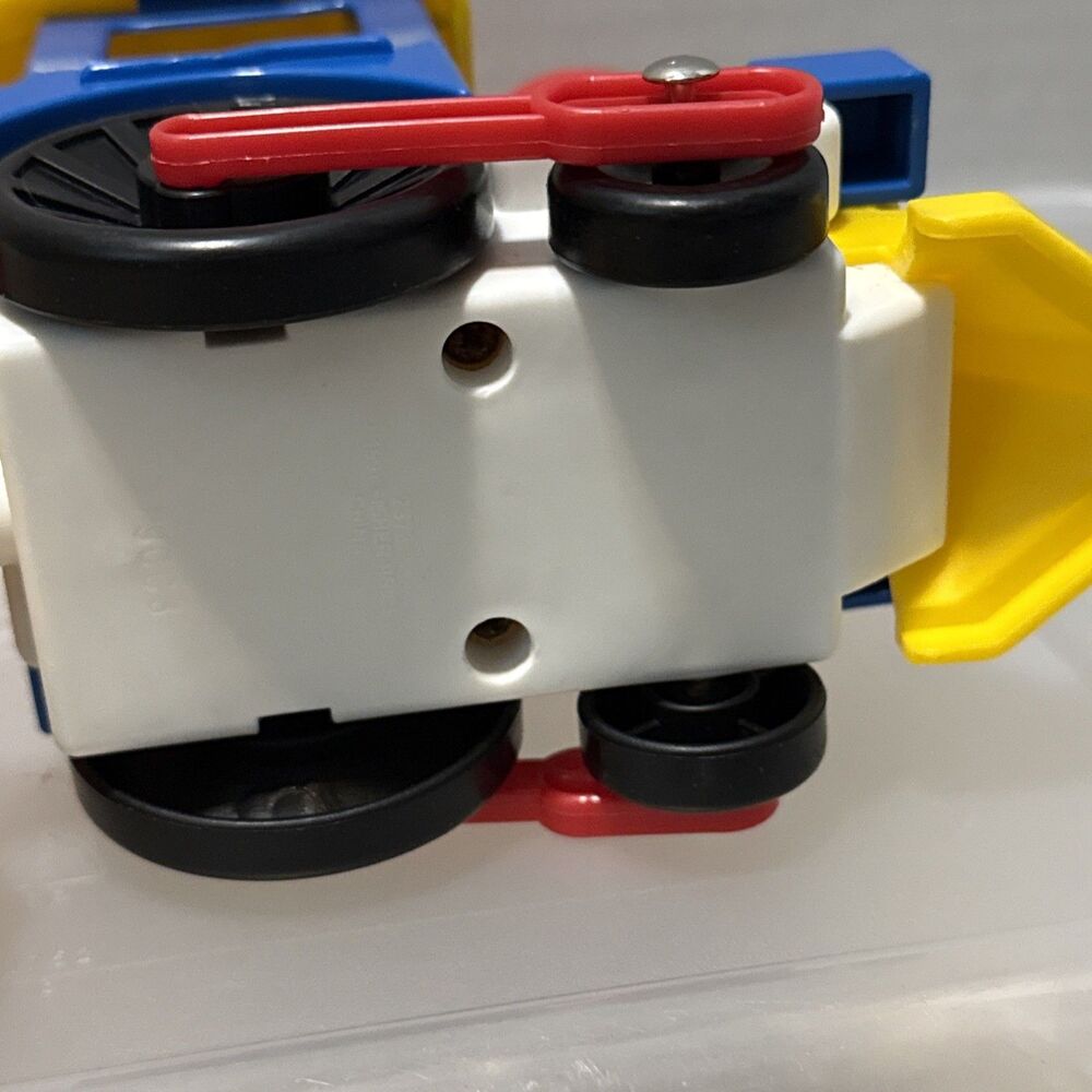 Vtg 1991 Fisher Price Chunky Little People Circus Train Engine & Red Car - Picture 10 of 12